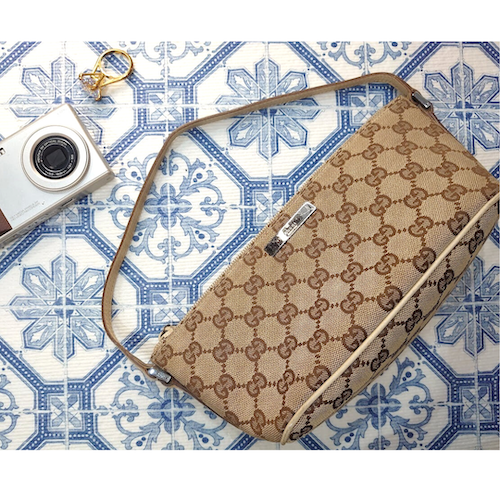 美品！【GUCCI】 グッチ GG キャンバスアクセサリーポーチ.
