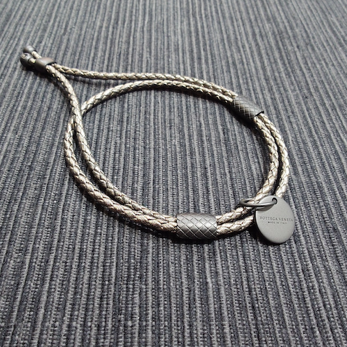 BOTTEGA VENETA ボッテガ ヴェネタ イントレチャート 2連 ブレスレット.