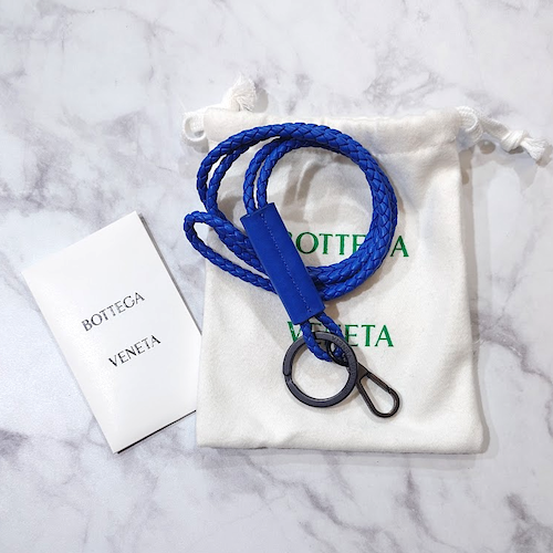 BOTTEGA VENETA ボッテガ・ヴェネタ イントレチャート ネックストラップ IDケース.