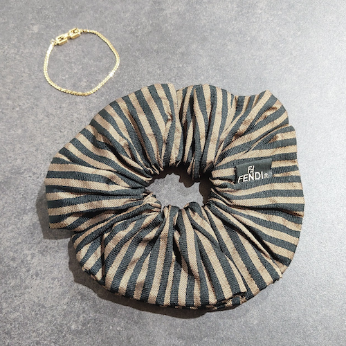 【FENDI】フェンディ ペカン シュシュ.