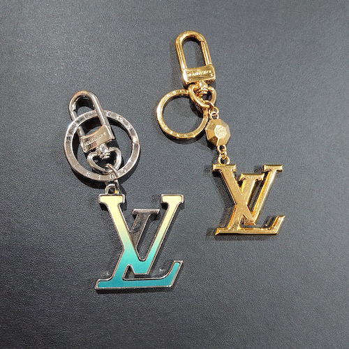 【Louis Vuitton】 LV キーホルダー キーリング チャーム.