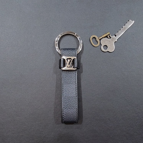 LOUISVUITTON ルイヴィトン LV  ドラゴンヌ M62706 キーホルダー キーリング.
