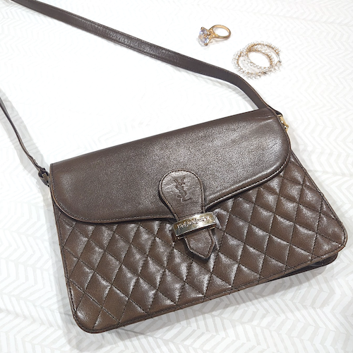 【YvesSaintLaurent】 YSL イヴ・サンローラン キルティングレザー バッグ.