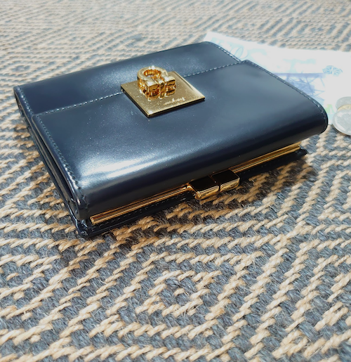 【Salvatore Ferragamo】 フェラガモ ガンチーニ がま口財布.