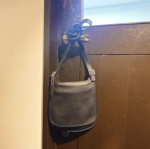 COACH オールドコーチ  グラブタンレザー クロスボディ  ブラック.
