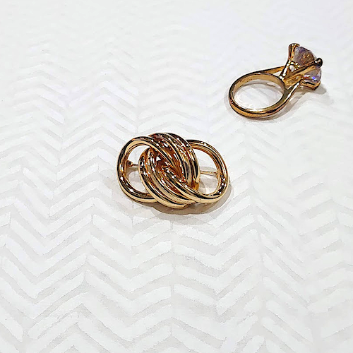 SALE！！【Christian Dior】ディオール ヴィンテージ ブローチ ゴールド.