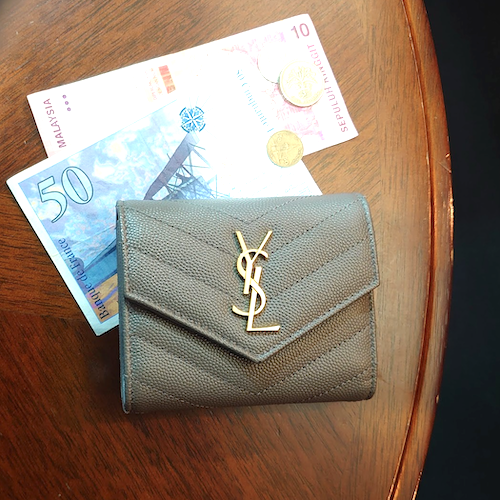 Saint Laurent  サンローラン YSL カサンドラ マルチ フォールド ウォレット.