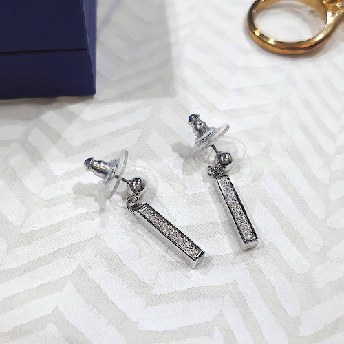 【SWAROVSKI】 スワロフスキー クリスタル シルバー アクセサリー スイングピアス.