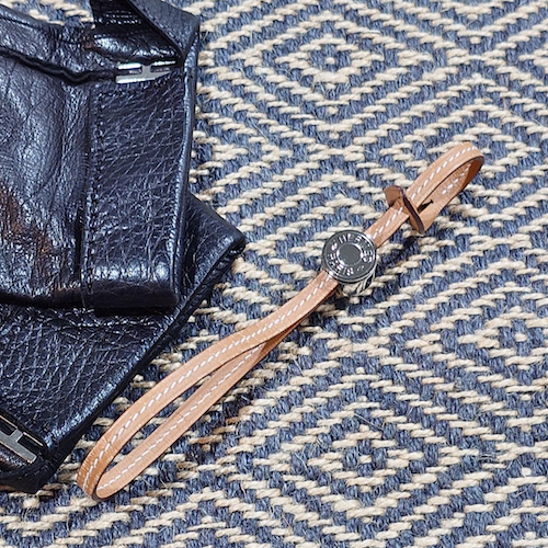 HERMES エルメス グローブホルダー バッグチャーム ノエ セリエ レザー ナチュラル.