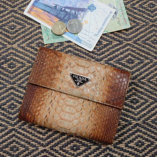 【PRADA】プラダ リアルパイソン 三つ折り財布.