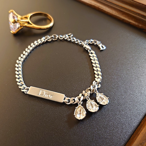 【Christian Dior】 ディオール 3連ビジュー ロゴプレート シルバー ブレスレット.
