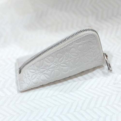 LOEWE ロエベ アナグラム リピート 総柄 ジップ コインケース 小銭入れ ミニポーチ レザー.