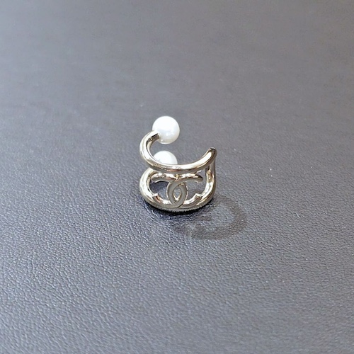 CHANEL シャネル イヤーカフ イヤリング ココマーク フェイクパール シャンパンゴールド.