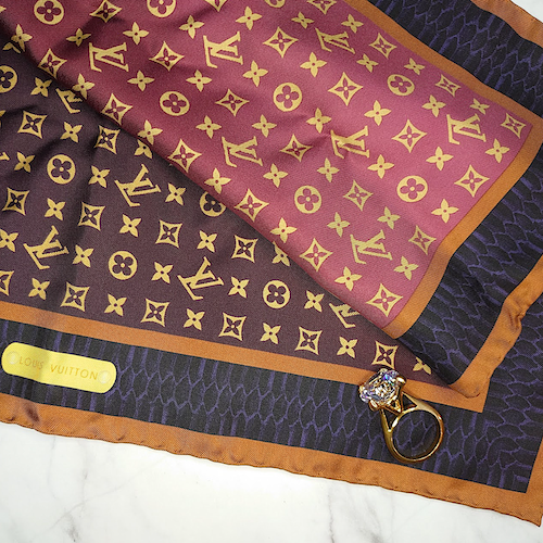 【LOUIS VUITTON】 ルイヴィトン シルク100％ ミニスカーフ.