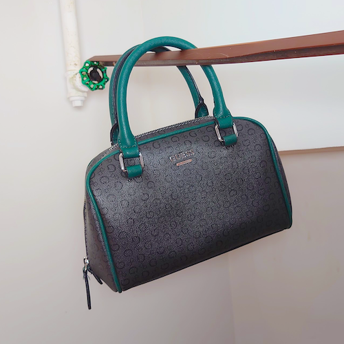 【GUESS】 ゲス ショルダーバッグ ハンドバッグ 3WAY.