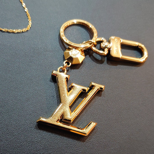 【Louis Vuitton】 LV チャーム LVファセット ポルトクレ M65216.