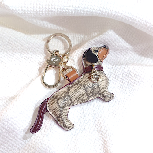 GUCCI グッチ ドッグ シェイプ バッグ チャーム キーホルダー ベージュ GGキャンバス.