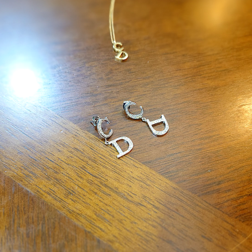 Christian Dior CDロゴ ラインストーン ピアス シルバー.