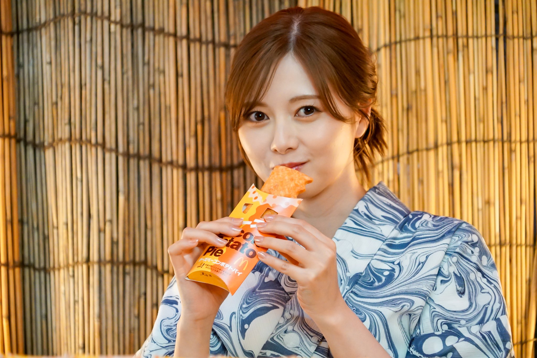 マクドナルド新CM！白石麻衣さんが着る恭平墨流し浴衣👘🌊