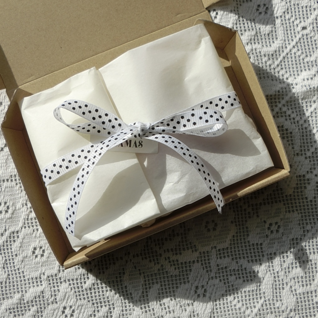 ホリデー限定パッケージ&ノベルティー