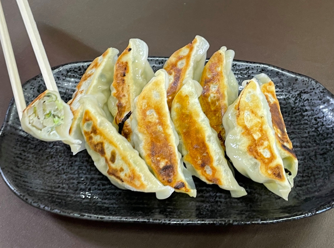 餃子一筋にこにこ便り３３３ ～千葉から全国に広がる笑顔になる餃子～ 