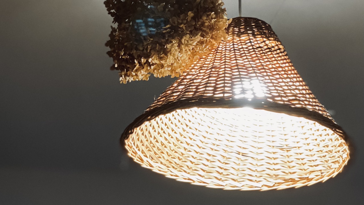 秋の夜長、眠りの前に心を整える香り習慣