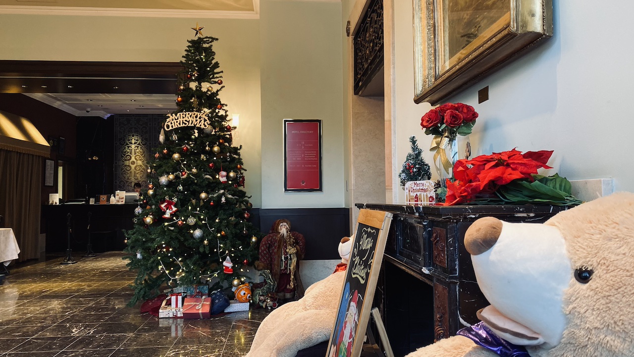 ホリデー前の週末に。“外に出ていた心”を戻す聴く香りの時間