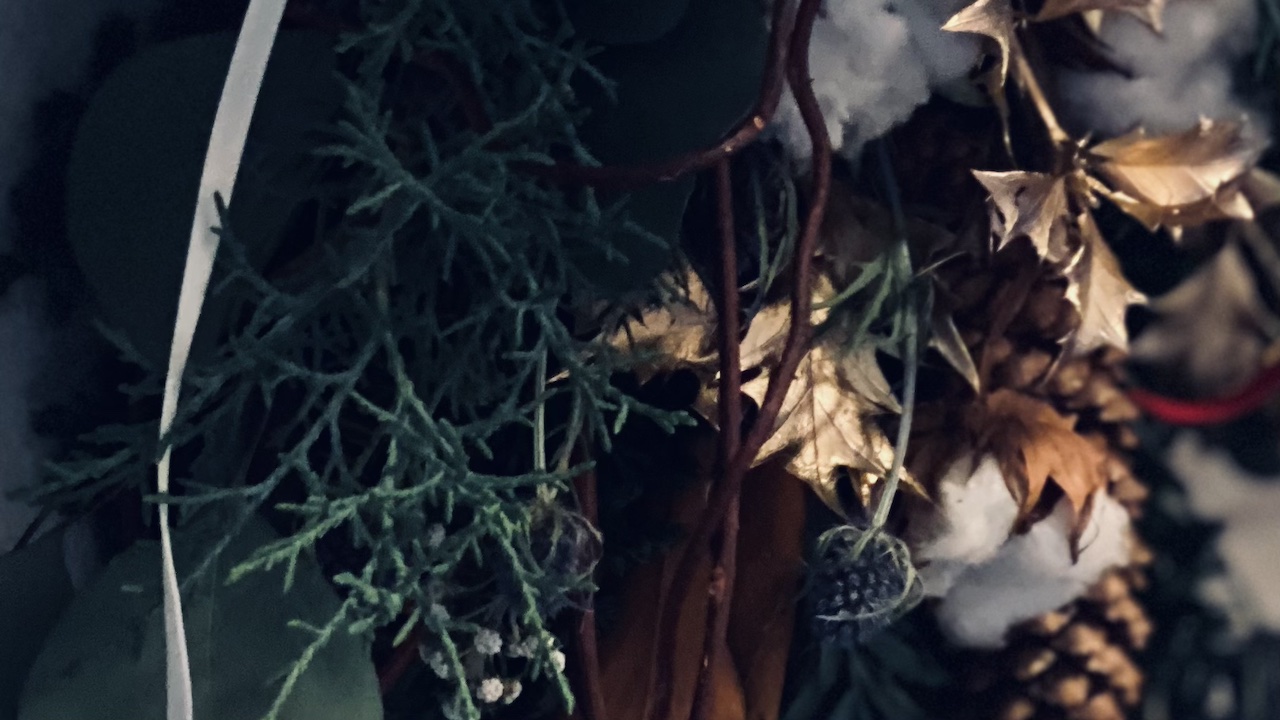 ホリデーの最中なのに、もう疲れている夜のセルフケア