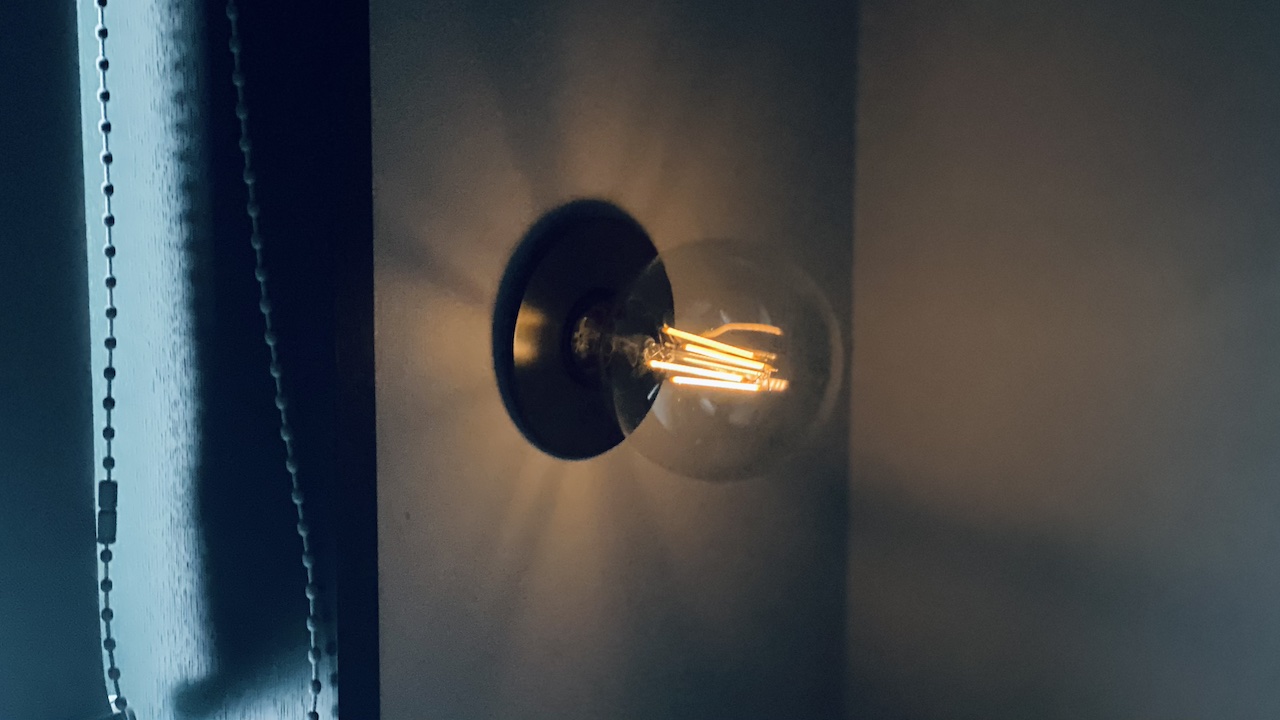 予定を入れない土曜日。何もしない時間を支える香り