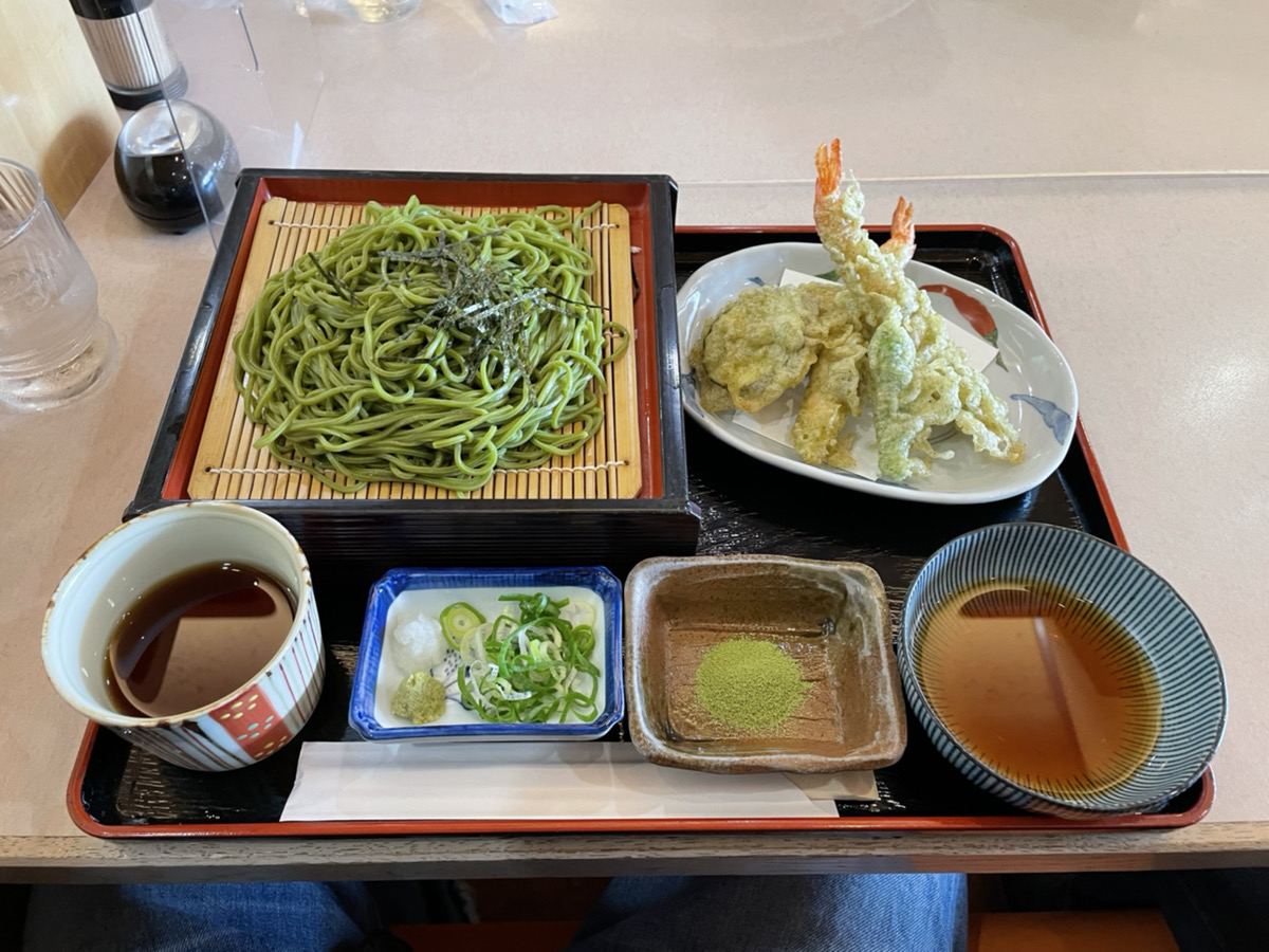 野鳥とグルメ 『熊本探訪編 2日目 昼 コウノトリと よかとこ八女茶蕎麦セット』