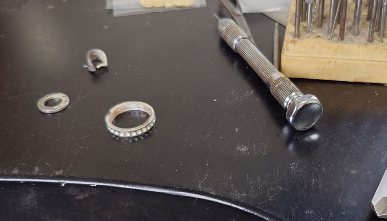 リングは何本までがカッコいいのか / 男のバランス論