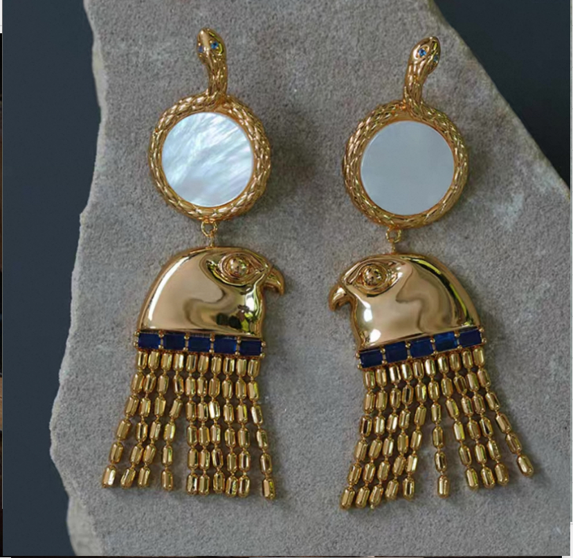 古代エジプトの神ホルス(Horus)の魔除けアクセサリー