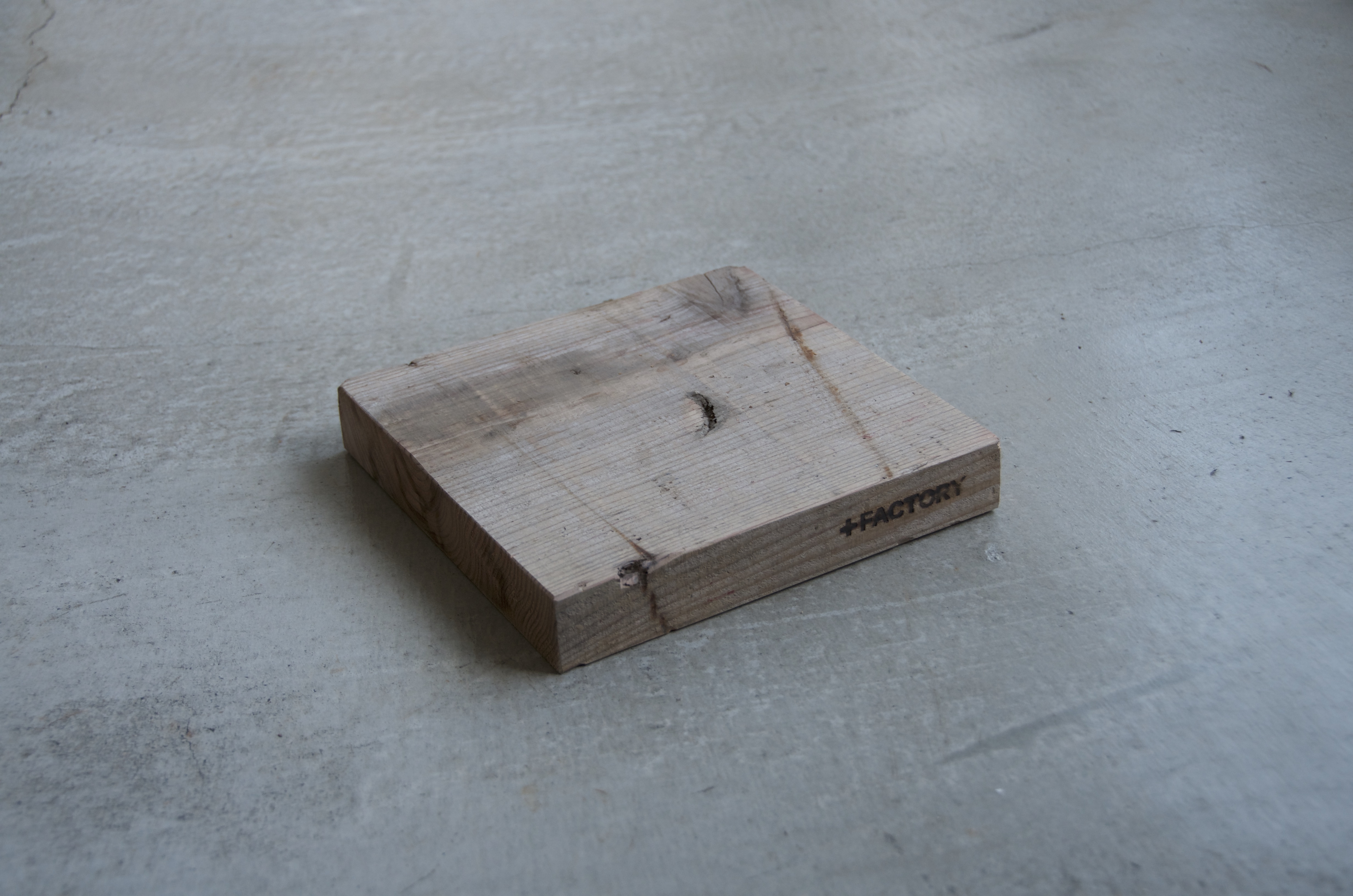 20×20 ウッドボード販売開始