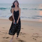 ビーチで映える♡花柄キャミワンピでつくる大人のサマーリゾートコーデ