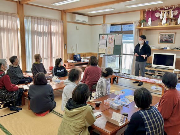 【あっちに、こっちに。】