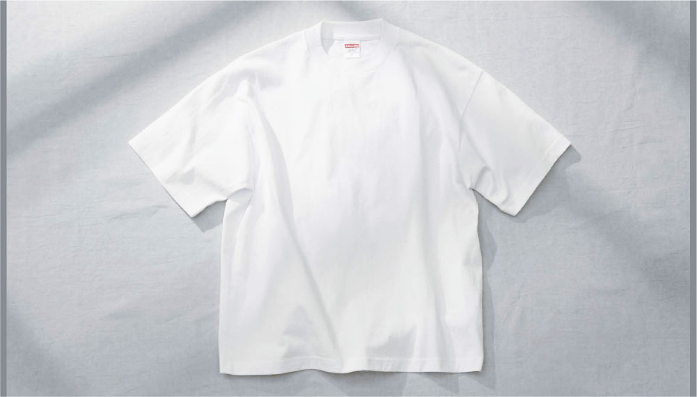 白いTシャツ+お名前刺繍￥1,000