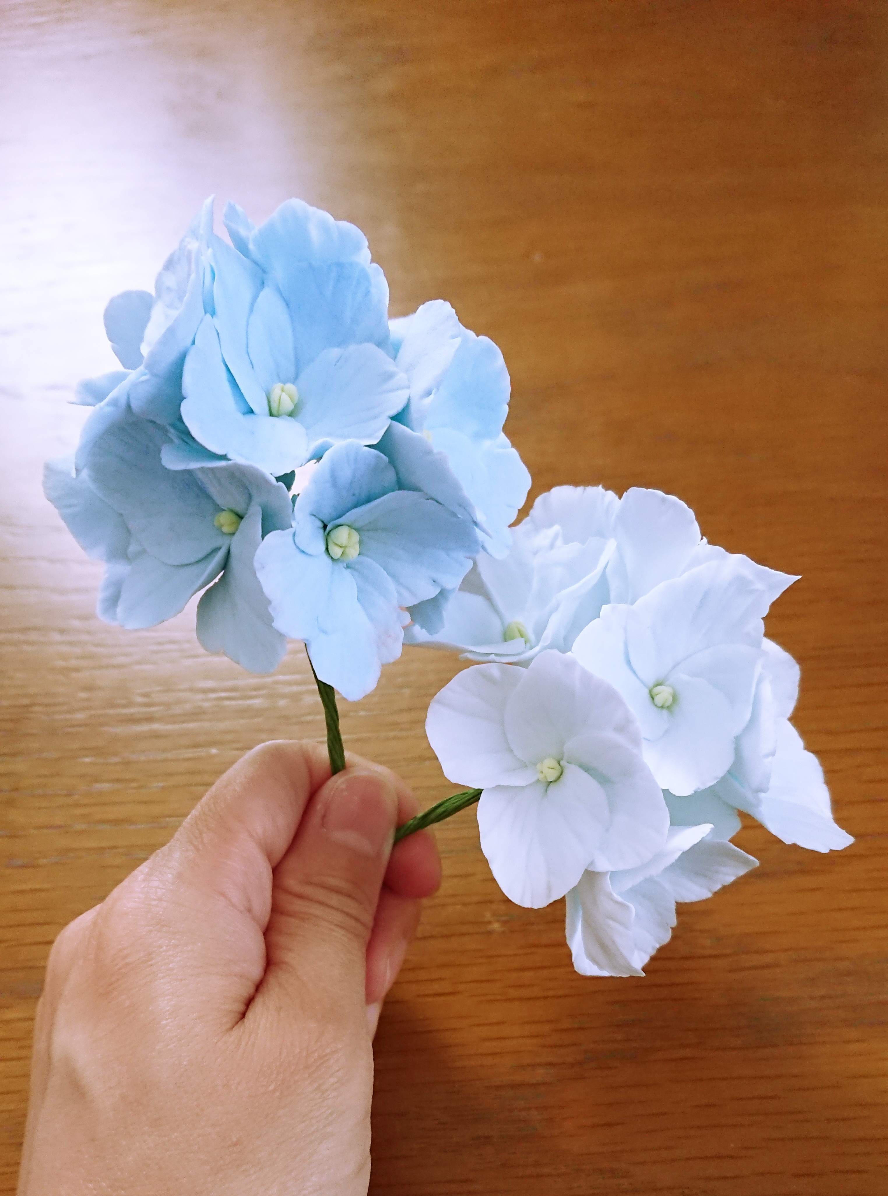 粘土のあじさいの組み立て