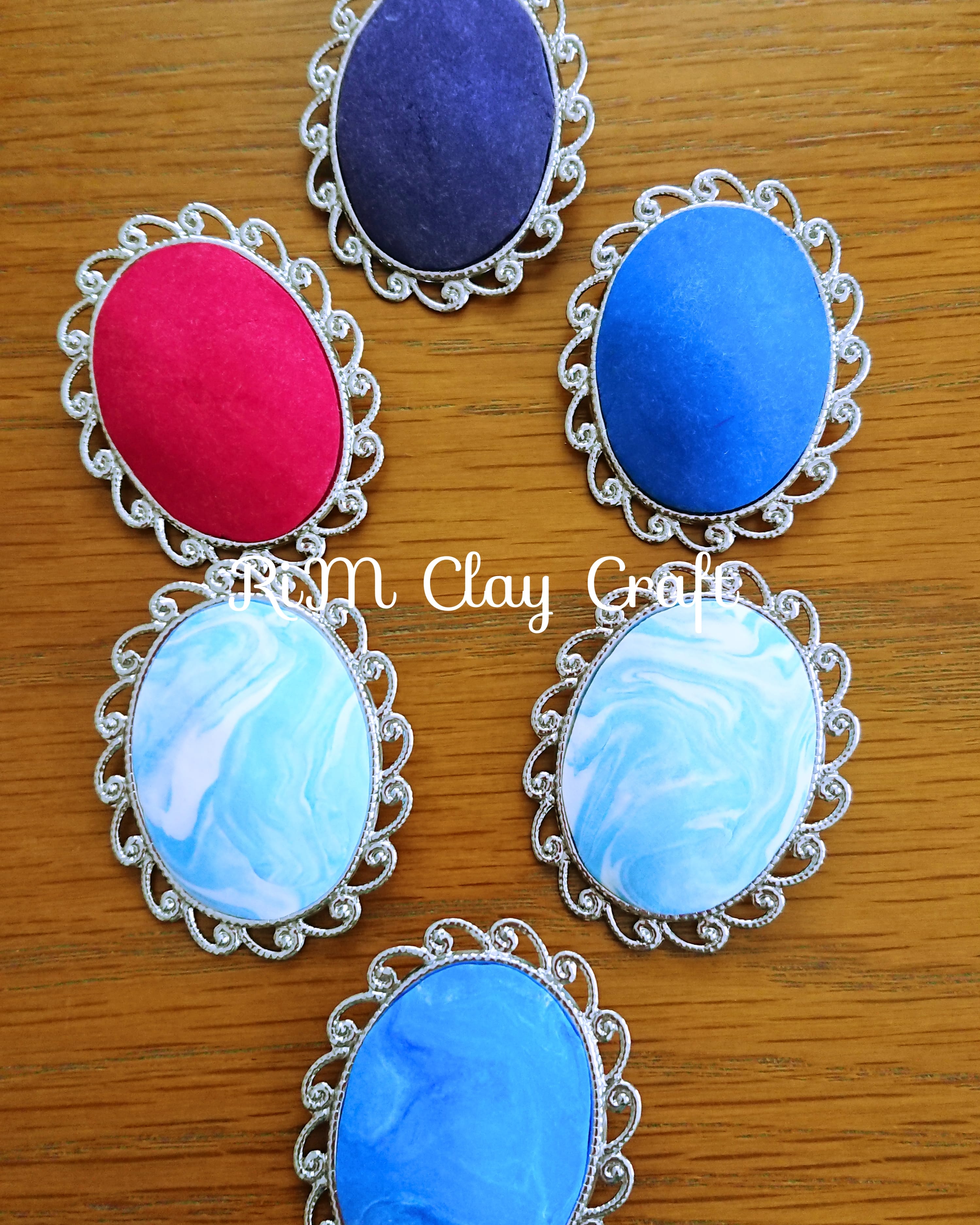 ブローチの土台を作りました