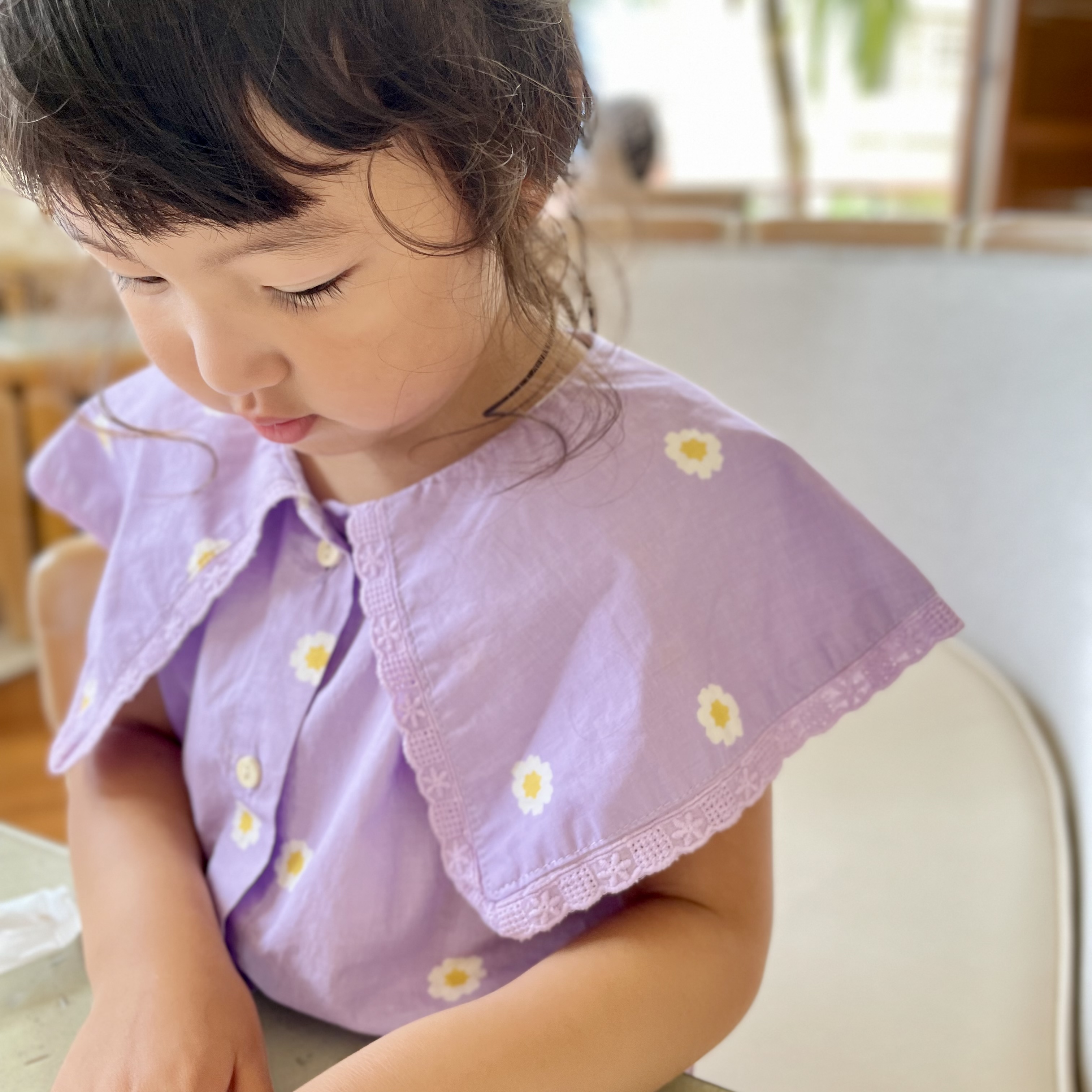 カモミール柄 ブラウス