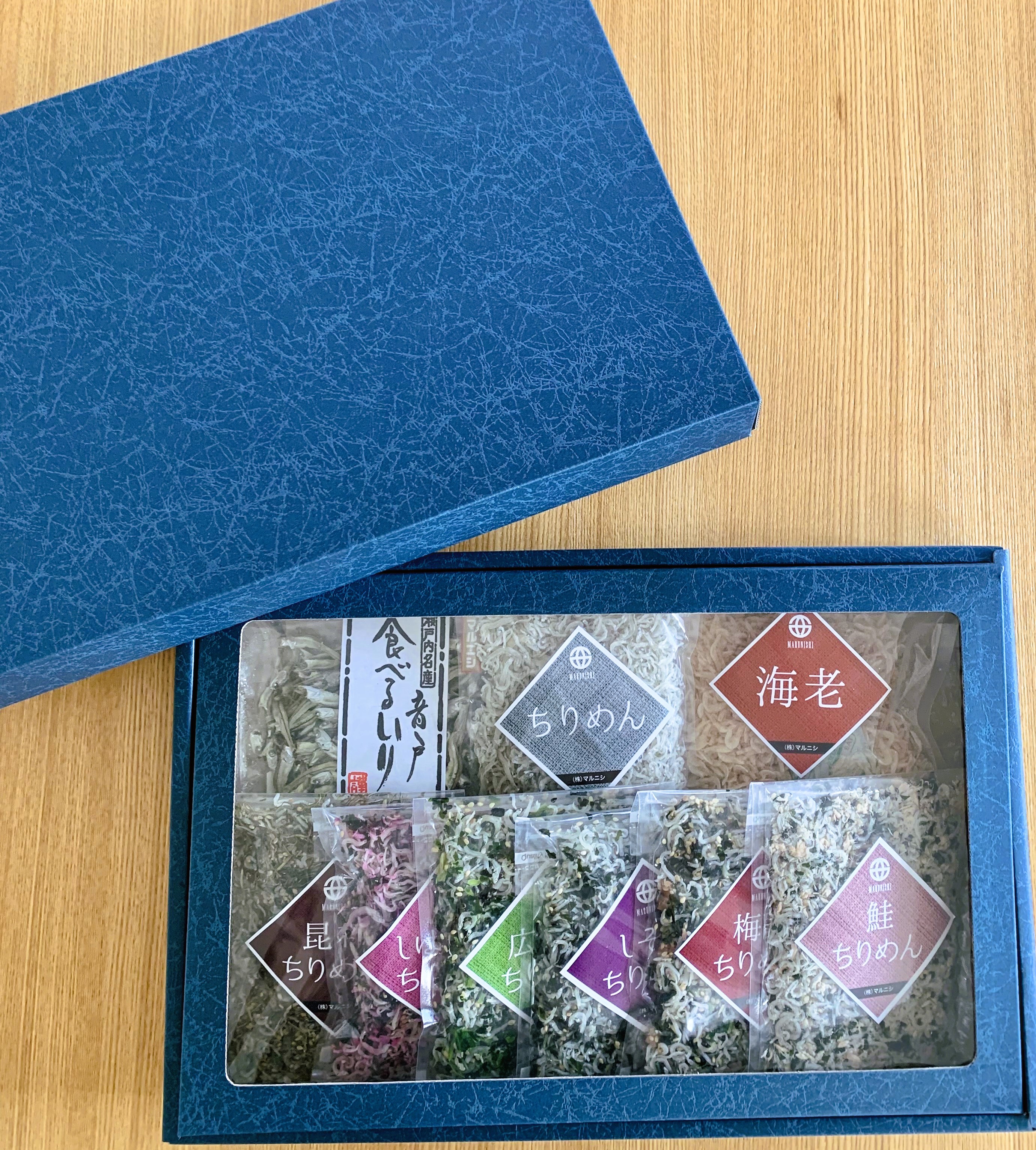 ２０２３年度♬　新贈答用セット作りましたよ～<゜)))彡