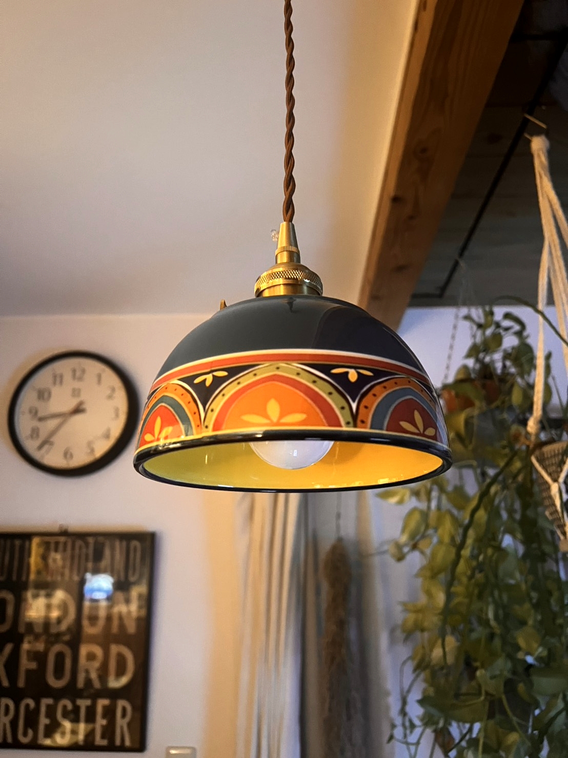 異国の陶器と日本の手仕事が灯す、空間を彩るクラフト照明 Tunisia × Japanの美しい融合