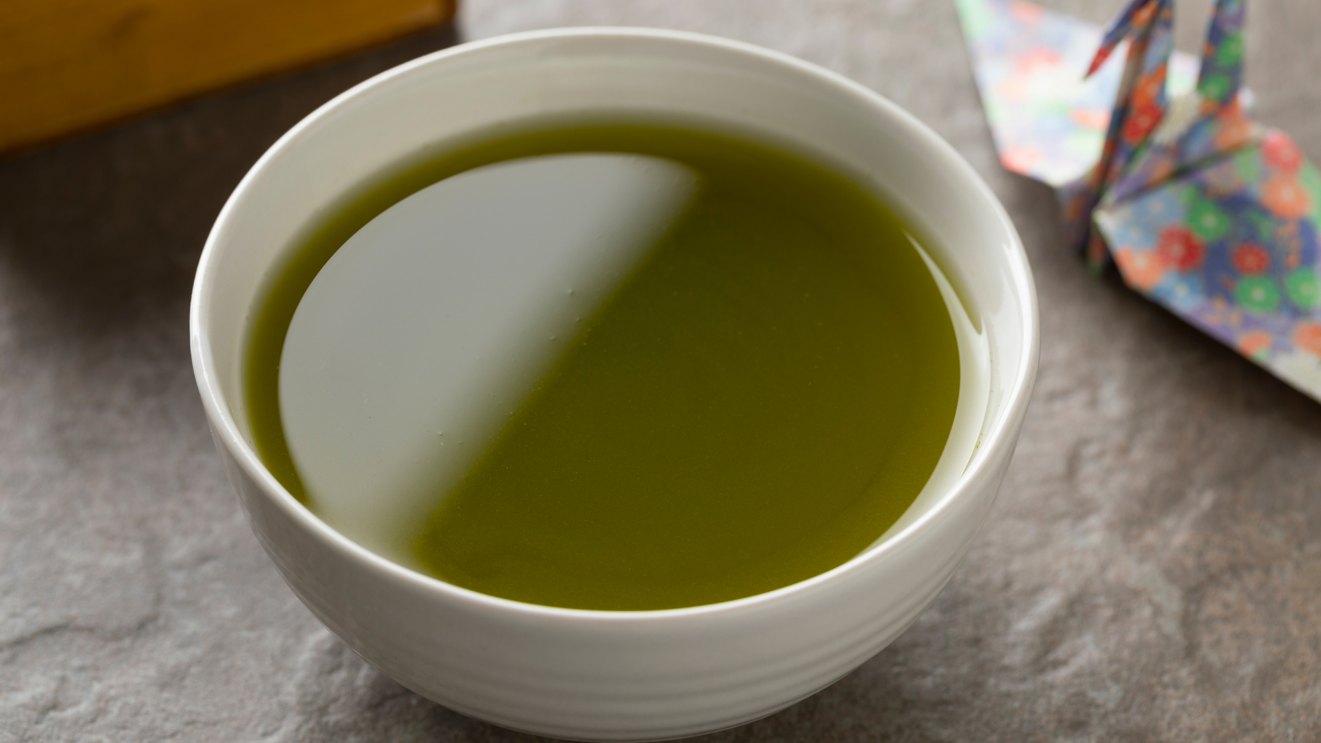 ダイエット女子必見！！緑茶にはこんな力が？