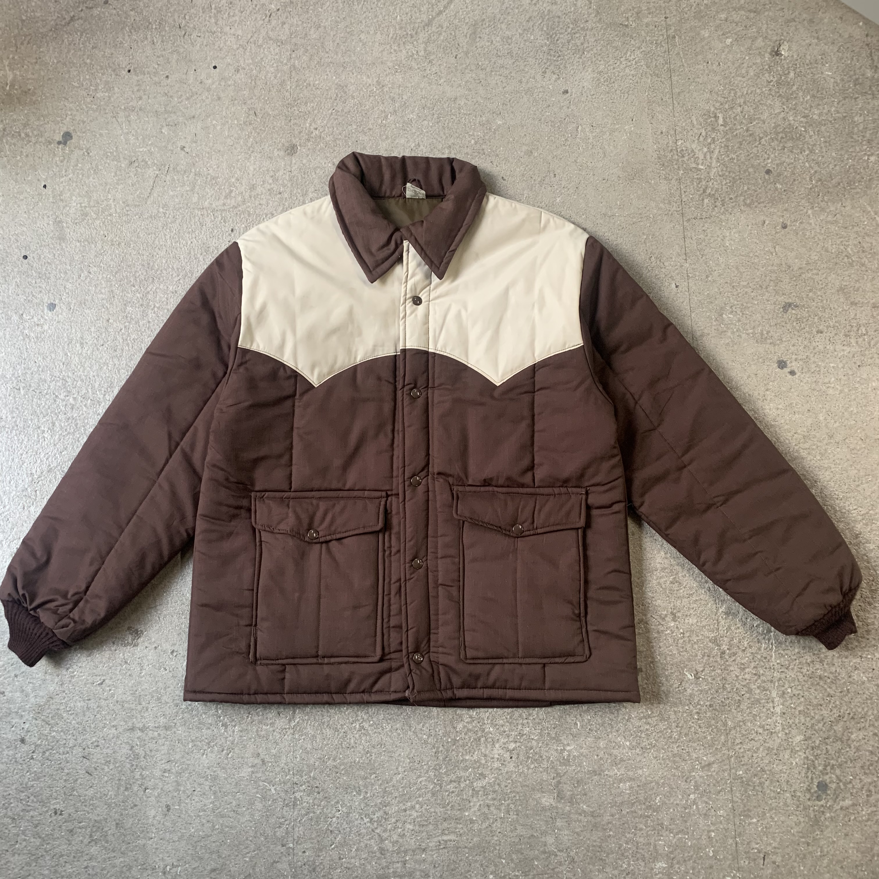 良いアウター入荷してます