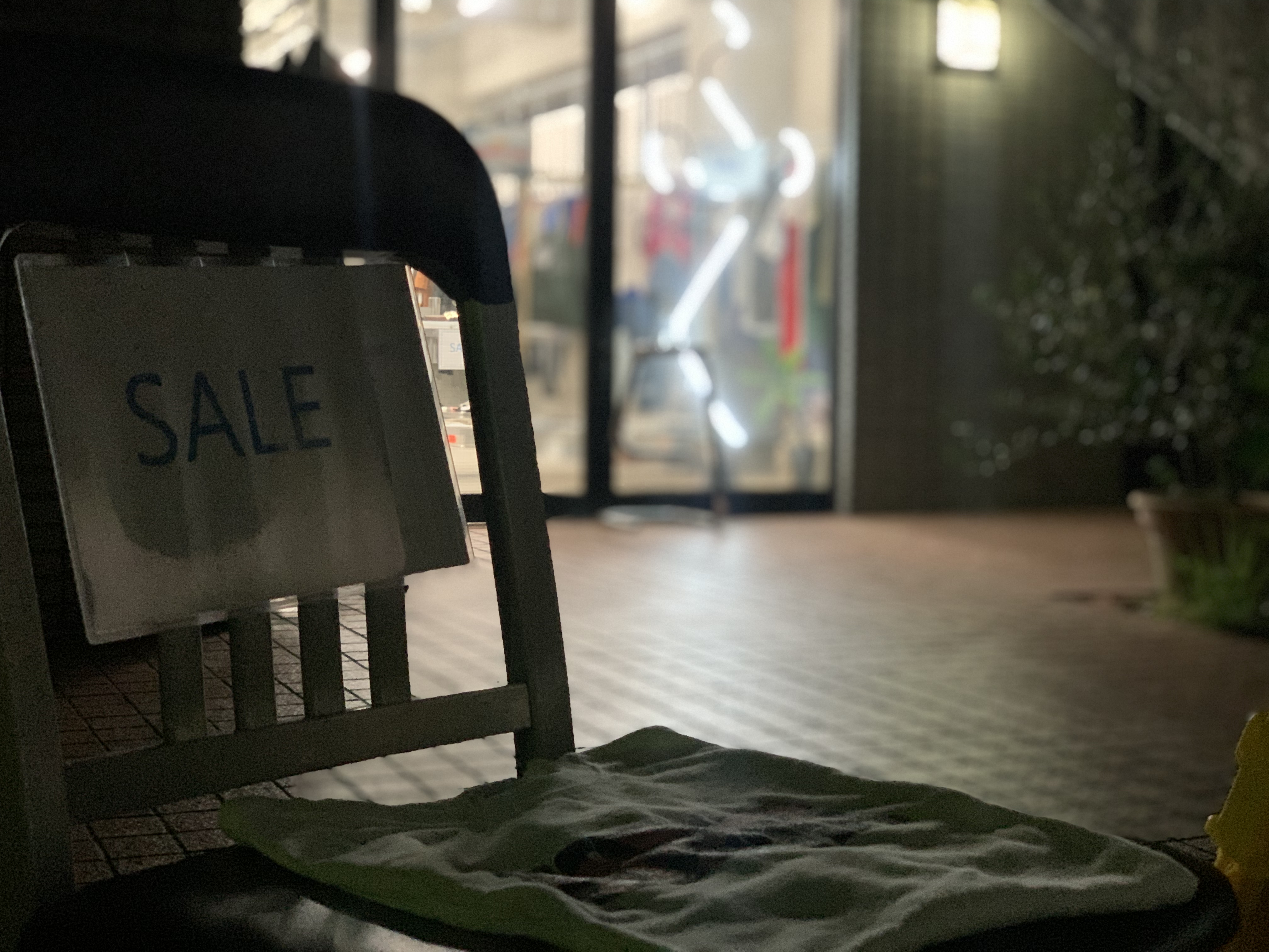 夜のザ服屋から