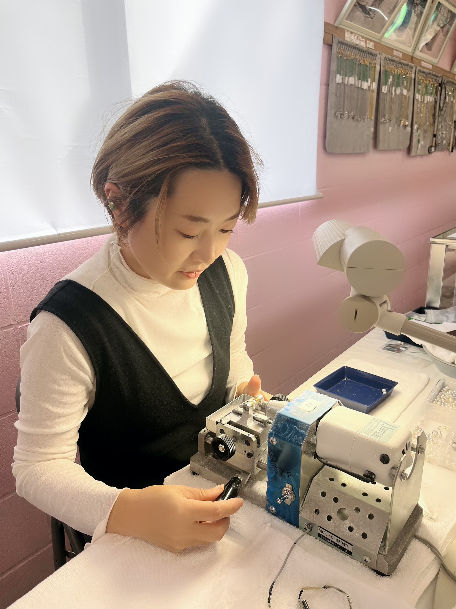 真珠の穴あけ加工から自分でしています。