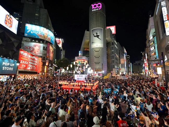 渋谷のど真ん中で盆踊り!? すごい!#シブヤ #渋谷 #盆踊り #夏のイベント