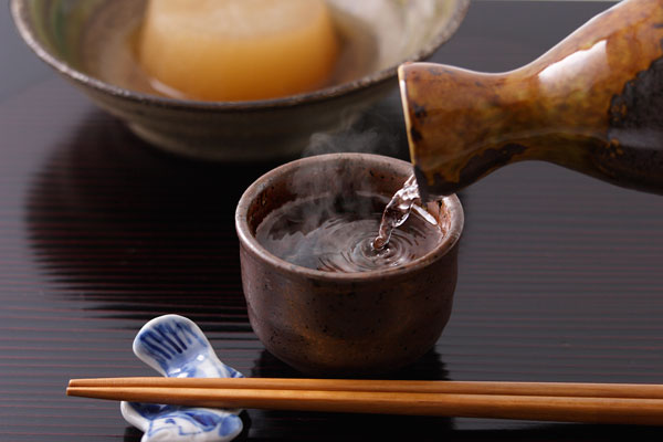 秋冬は燗酒を楽しもう