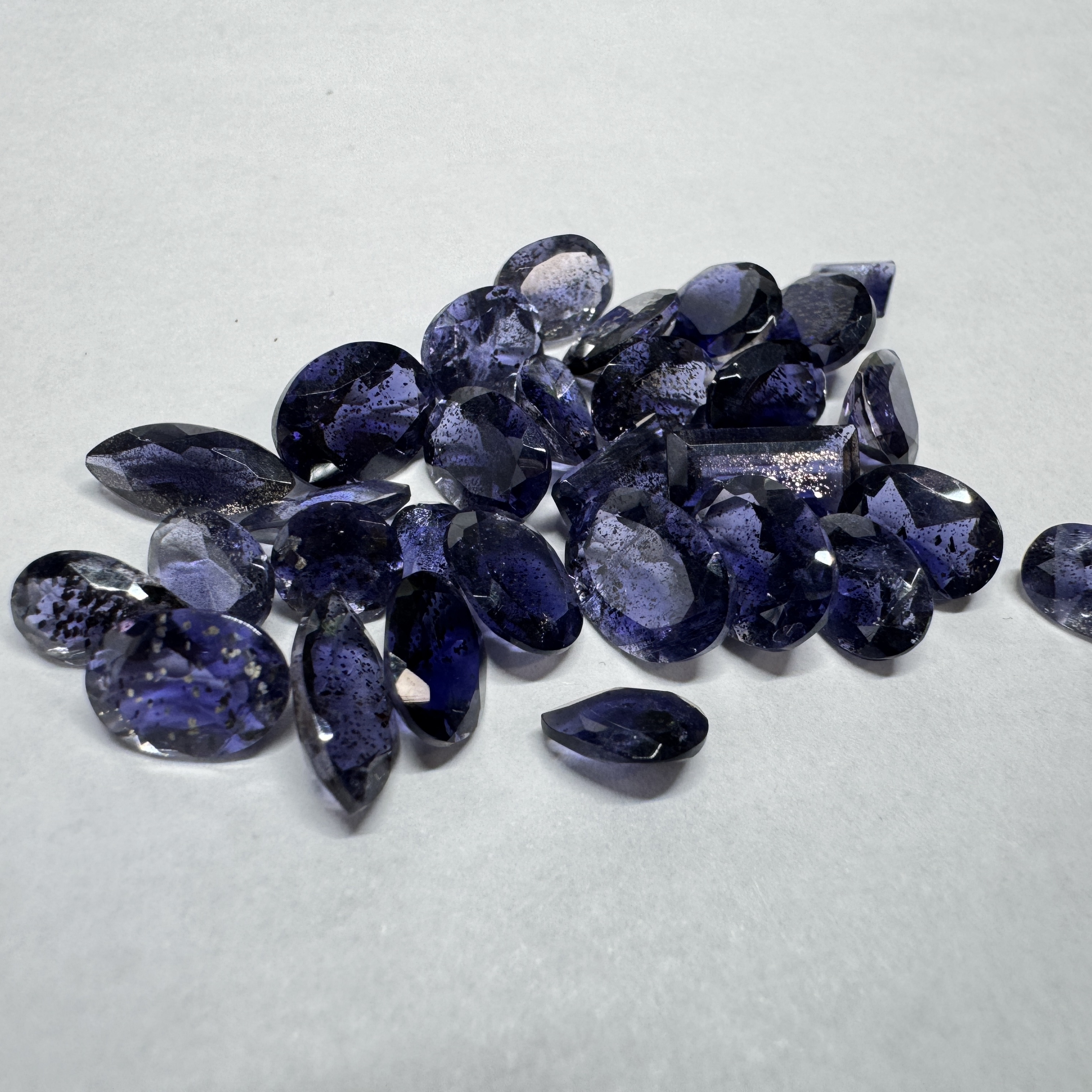 アイオライトサンストーン!たくさん入荷しました✨