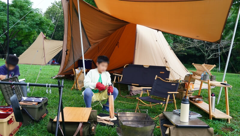 【メディア掲載】薪割り専用のクサビ「先鋒」がコンパクト＆子供も安全に使える | 魅惑のキャンプ