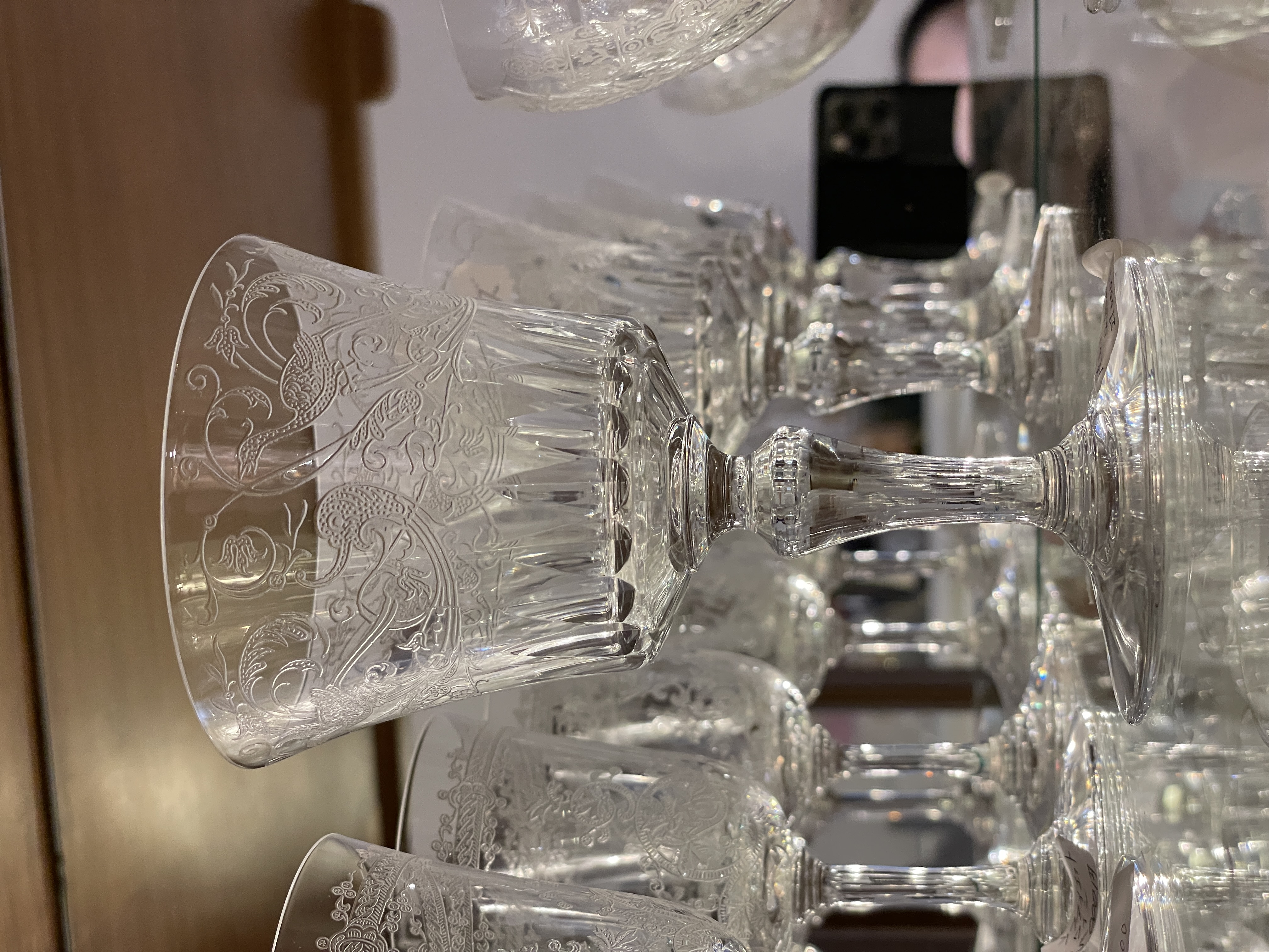 【よくある質問】アンティークグラスの取り扱い・保存方法